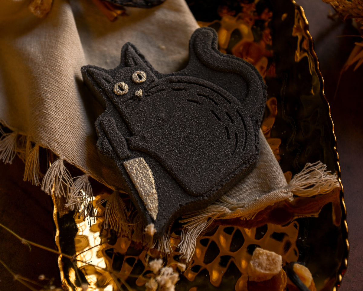 Stabby Cat Bath Bomb